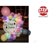 קשת אורגנית בשילוב שלט מודפס