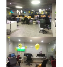 גט טקסי  קשירת בלונים לכיסאות ממותגים